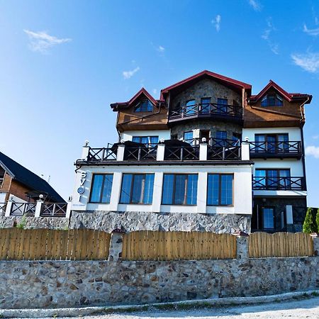 Svoi Hotel باليانيتسيا المظهر الخارجي الصورة
